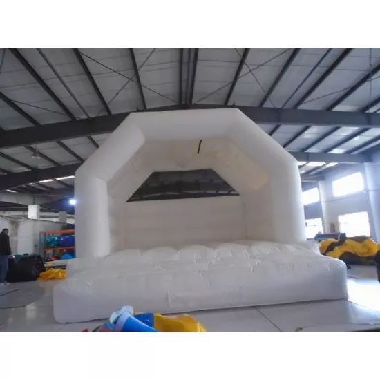 White Wedding Bounce House White Wedding Bounce House