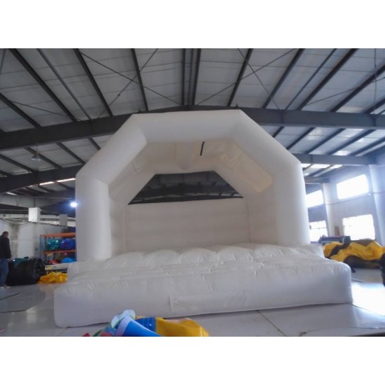 White Wedding Bounce House White Wedding Bounce House