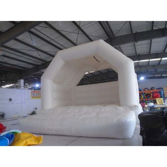 White Wedding Bounce House White Wedding Bounce House